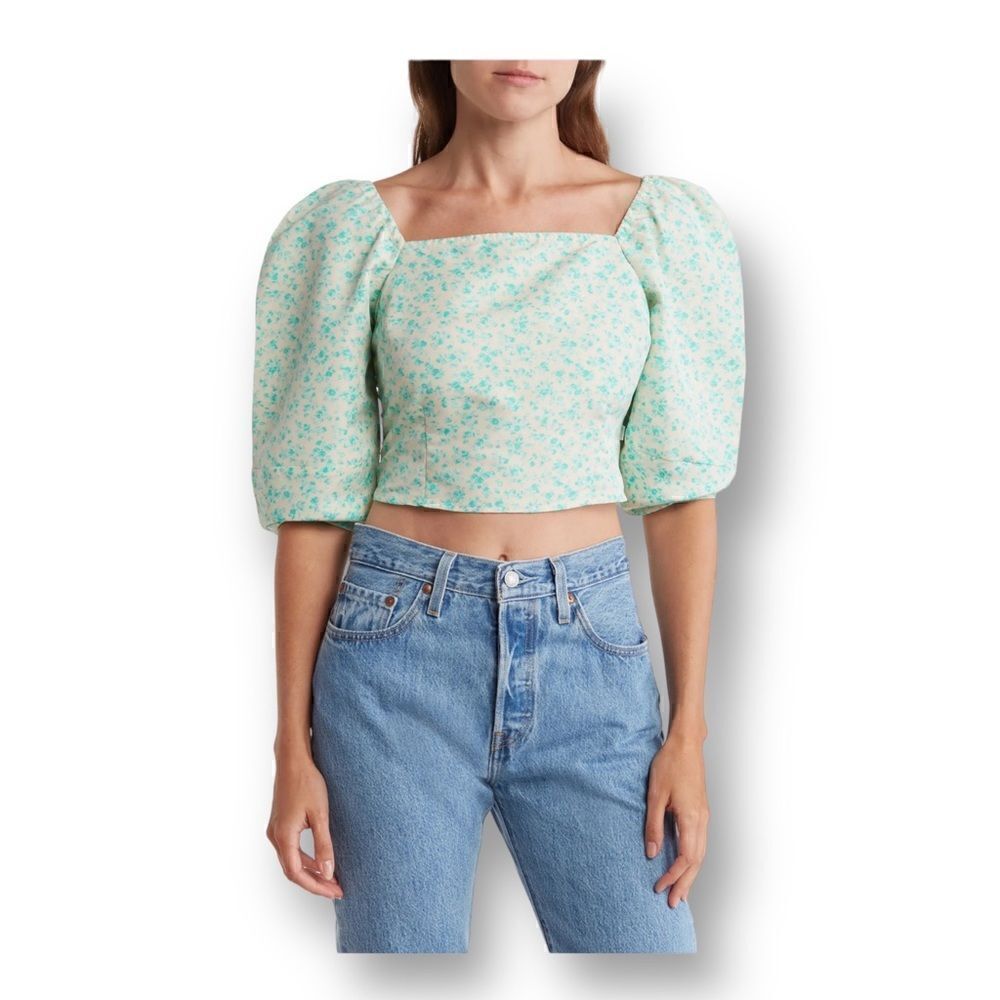 41. Levi’s Yvie The Statement Blouse Standard Fit Floral Print Size Large NWT